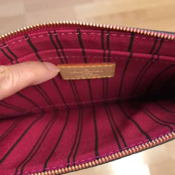 PINK 🌸🌸 NEW 🌸🌸 Louis VuittonPochette Wristlet - Picture 10 of 15